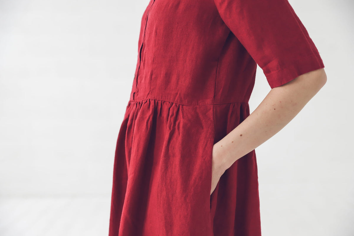 Gathered waist and side pocket of Peter Pan collar linen dress JP04