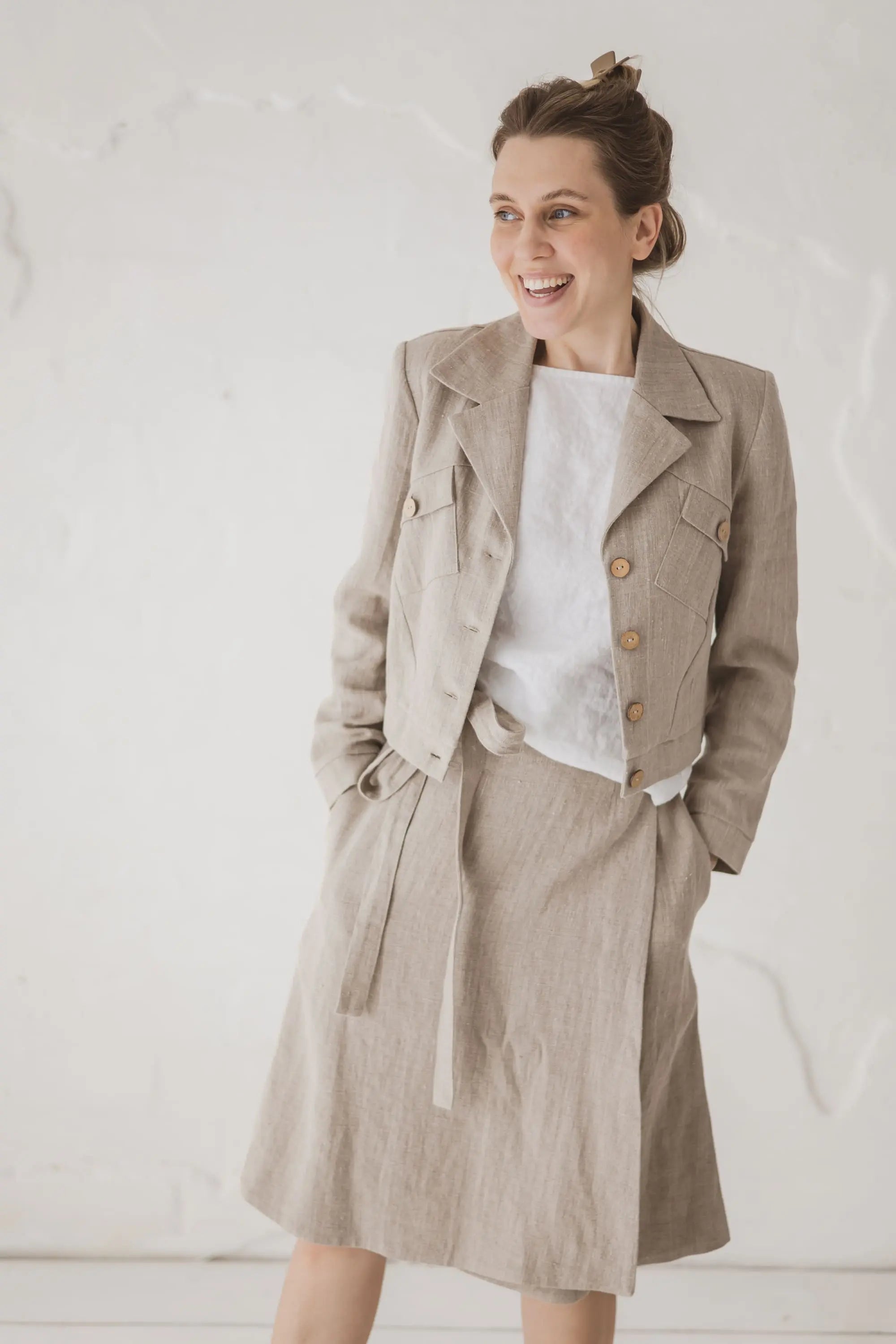 Structured Cropped Linen Blazer Epic Linen