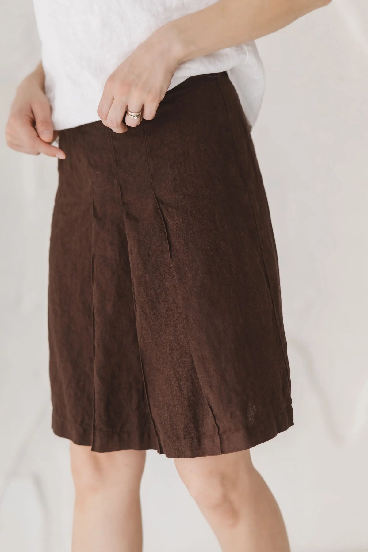 Knee-Length Pleated Linen Skirt - Penelope
