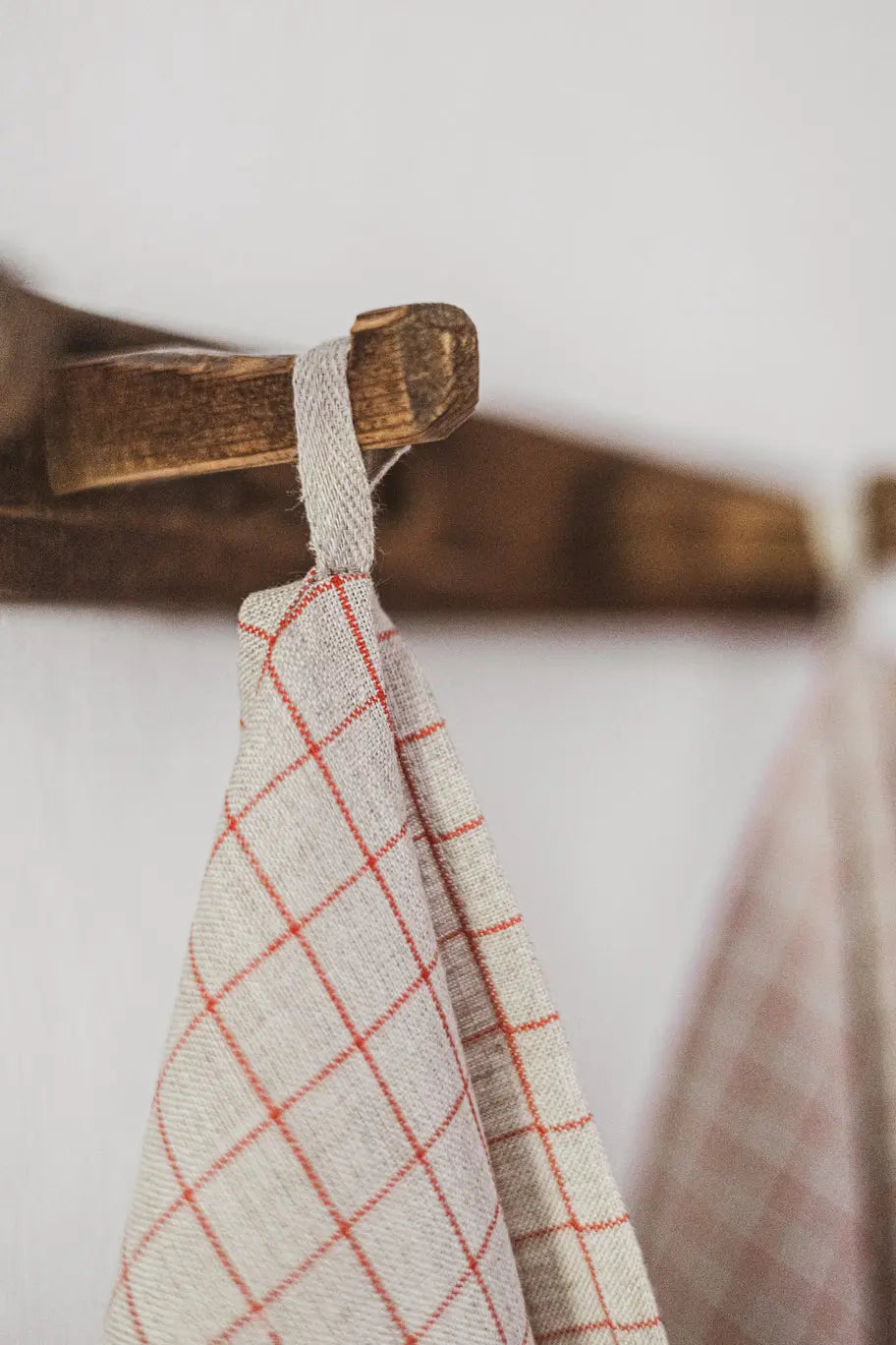 100% Pure Linen Kitchen Tea Towels In Natural Red Checks x 2 Epic Linen