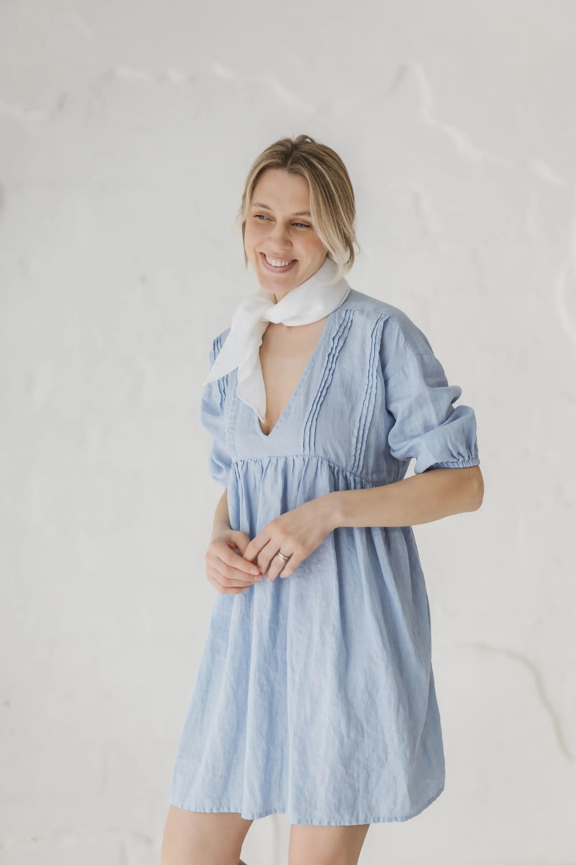 Linen mini dress with 3/4 sleeves