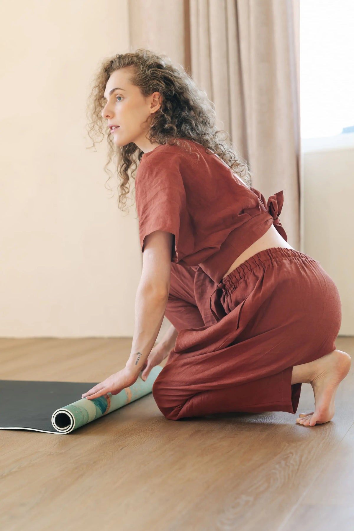 Yogabyxor i linne - Haremsbyxor med dragsko i midjan
