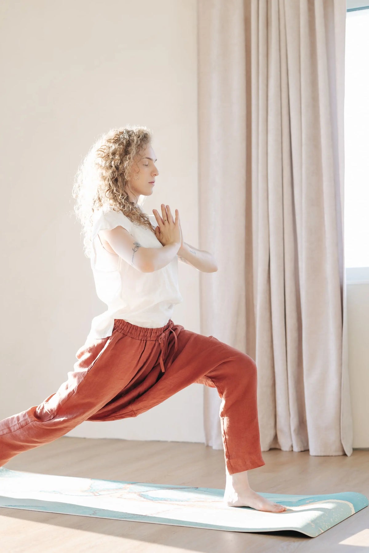 Yogabyxor i linne - Haremsbyxor med dragsko i midjan