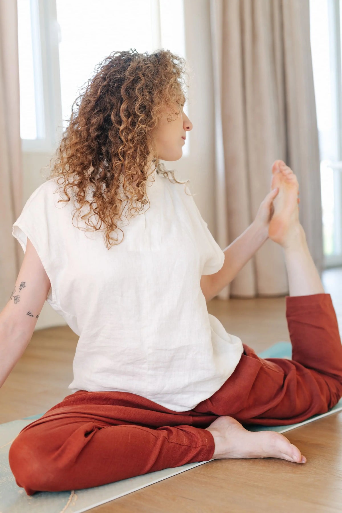 Yogabyxor i linne - Haremsbyxor med dragsko i midjan